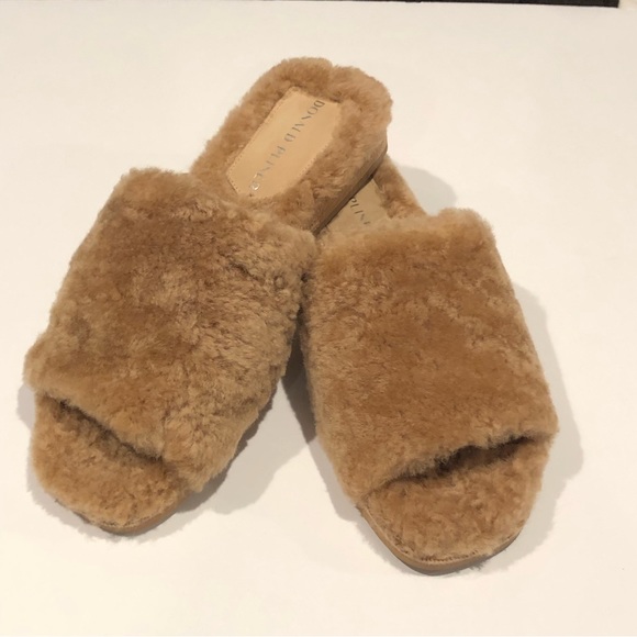 Donald J. Pliner | Shoes | Donald Pliner Leslie Shearling Slides Size 9 |  Poshmark